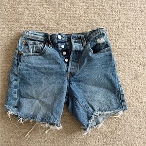 Levi’s 501 mid length cut off shorts